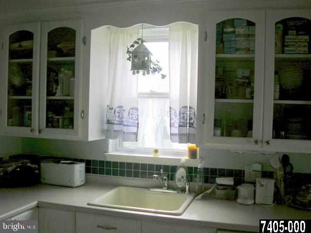716 Noonan Road York, PA 17404 - Photo 5 of 18 Gallery Image 5