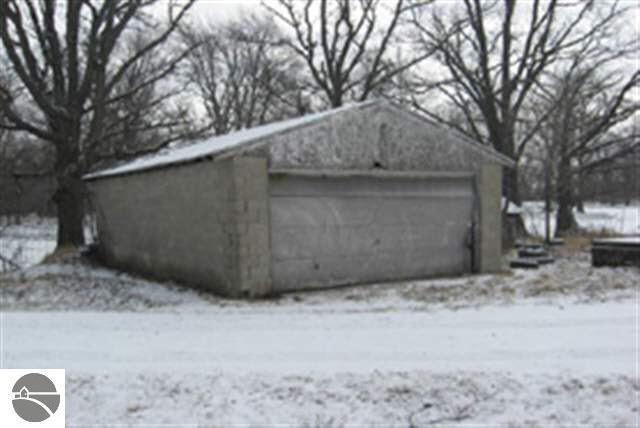 3698 East Twining Road Turner, MI 48765 - Photo 6 of 6 1763816-5.JPG