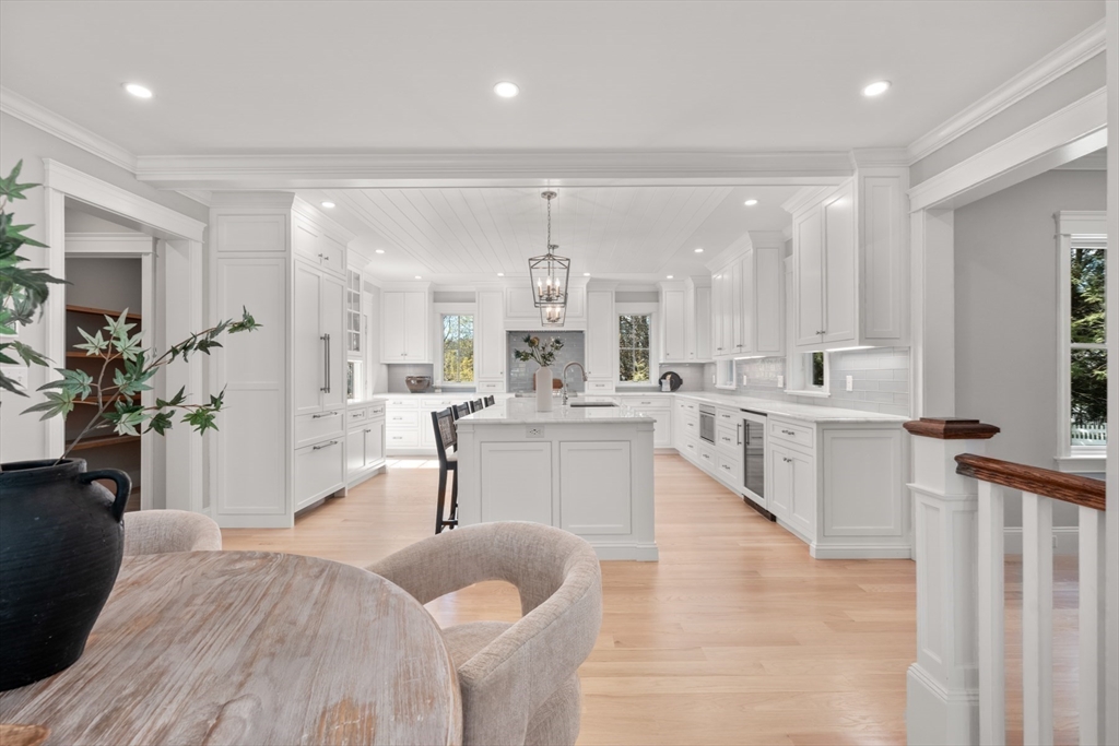 6 Revolutionary Road Lexington, MA 02421 - Photo 4 of 36