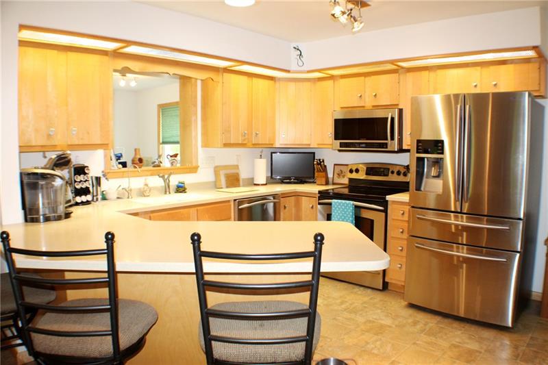 329 Sopher Road Grove City, PA 16127 - Photo 12 of 22 Gallery Image 12