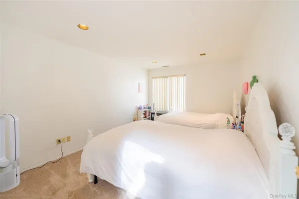 $1,499,999 | 17 Princeton Drive, Syosset, NY 11791