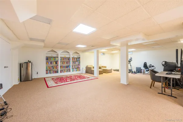 $1,499,999 | 17 Princeton Drive, Syosset, NY 11791