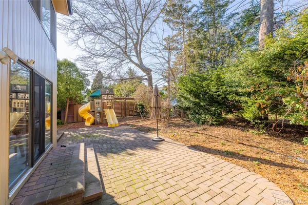 $1,499,999 | 17 Princeton Drive, Syosset, NY 11791