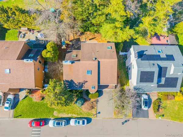 $1,499,999 | 17 Princeton Drive, Syosset, NY 11791