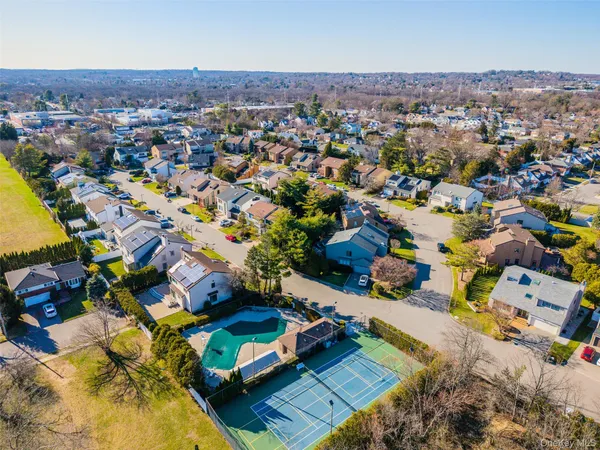 $1,499,999 | 17 Princeton Drive, Syosset, NY 11791