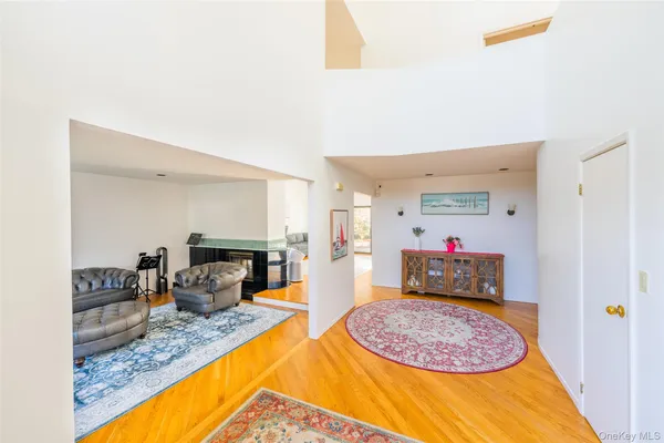 $1,499,999 | 17 Princeton Drive, Syosset, NY 11791