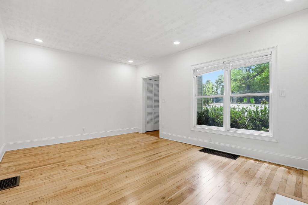 138 Mt Paran Road Northeast Atlanta, GA 30342 - Photo 2 of 23