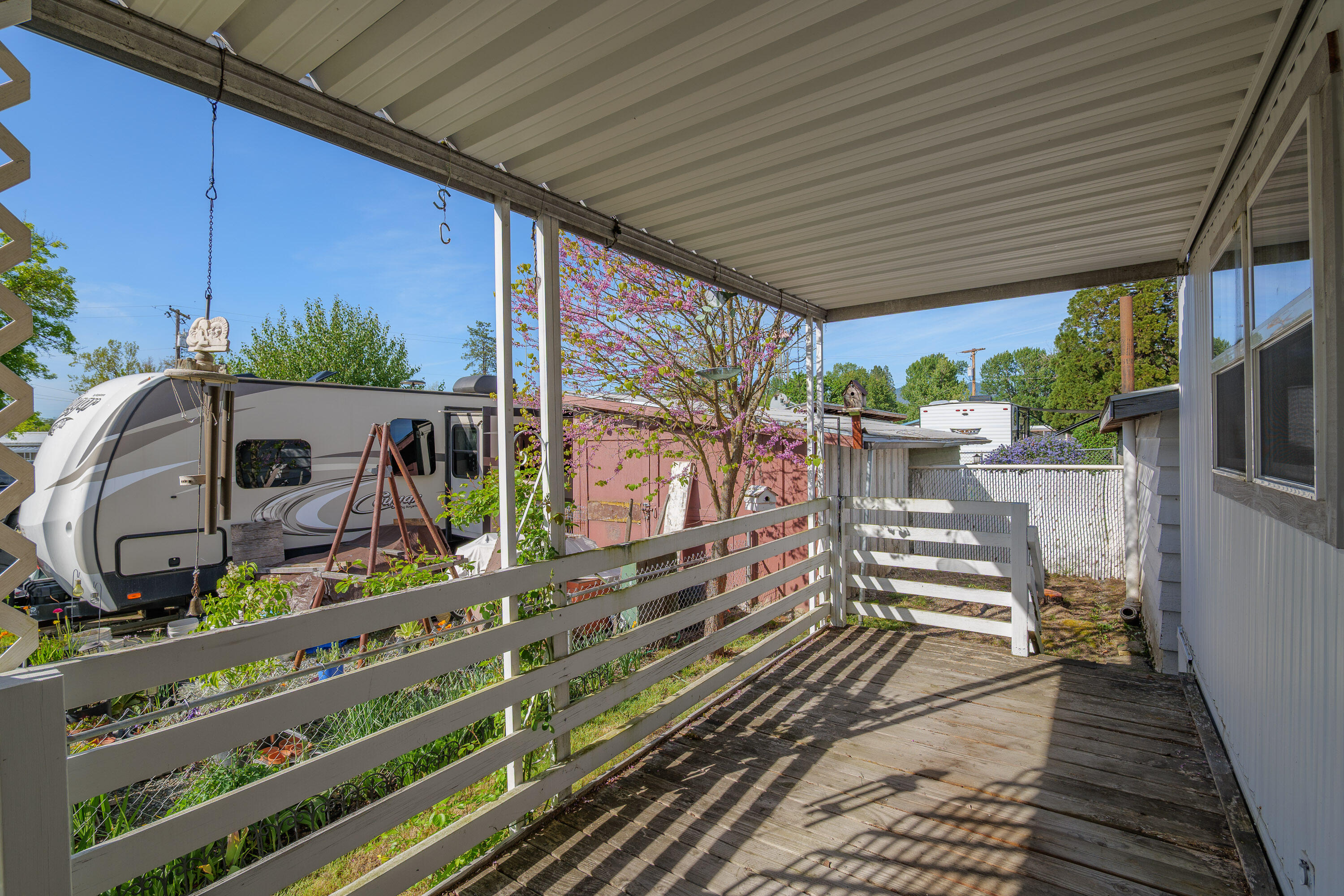 1241 Dowell Road, Unit 28 Grants Pass, OR 97527 - Photo 24 of 27 1241DowellRd#28-024