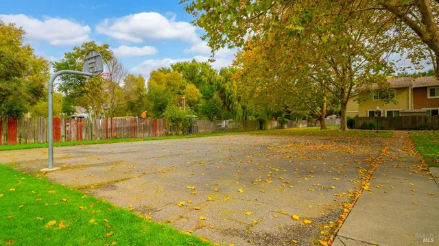 $485,000 | 478 Santa Alicia Drive, Rohnert Park, CA 94928