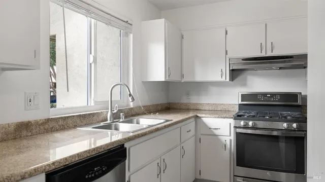 $485,000 | 478 Santa Alicia Drive, Rohnert Park, CA 94928