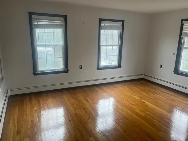 $1,800 | 150 Buckelew Avenue, Unit B, Jamesburg, NJ 08831