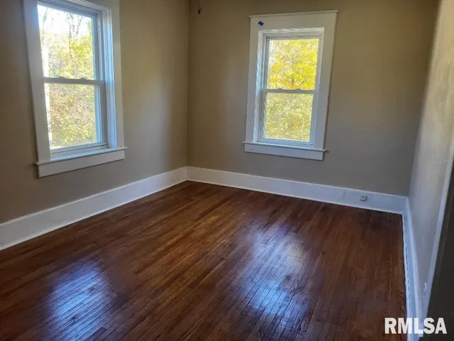 $79,900 | 207 East Meek Street, Abingdon, IL 61410