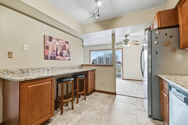 $225,000 | 16032 Crystal Creek Drive, Unit 2B, Orland Park, IL 60462