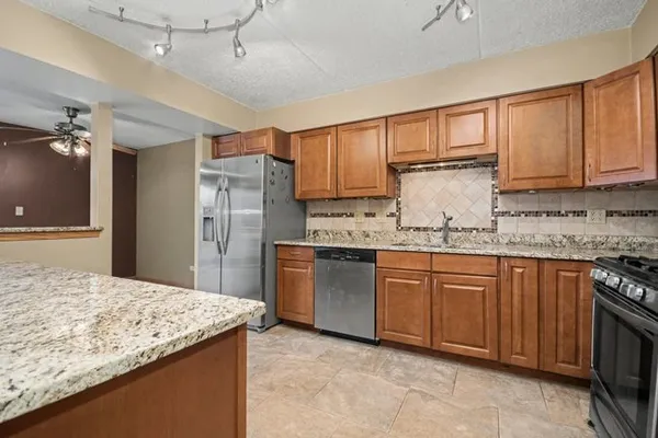 $225,000 | 16032 Crystal Creek Drive, Unit 2B, Orland Park, IL 60462
