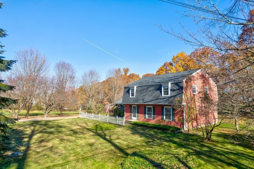 87 Fisherdick Road Ware, MA 01082 - Photo 3 of 30