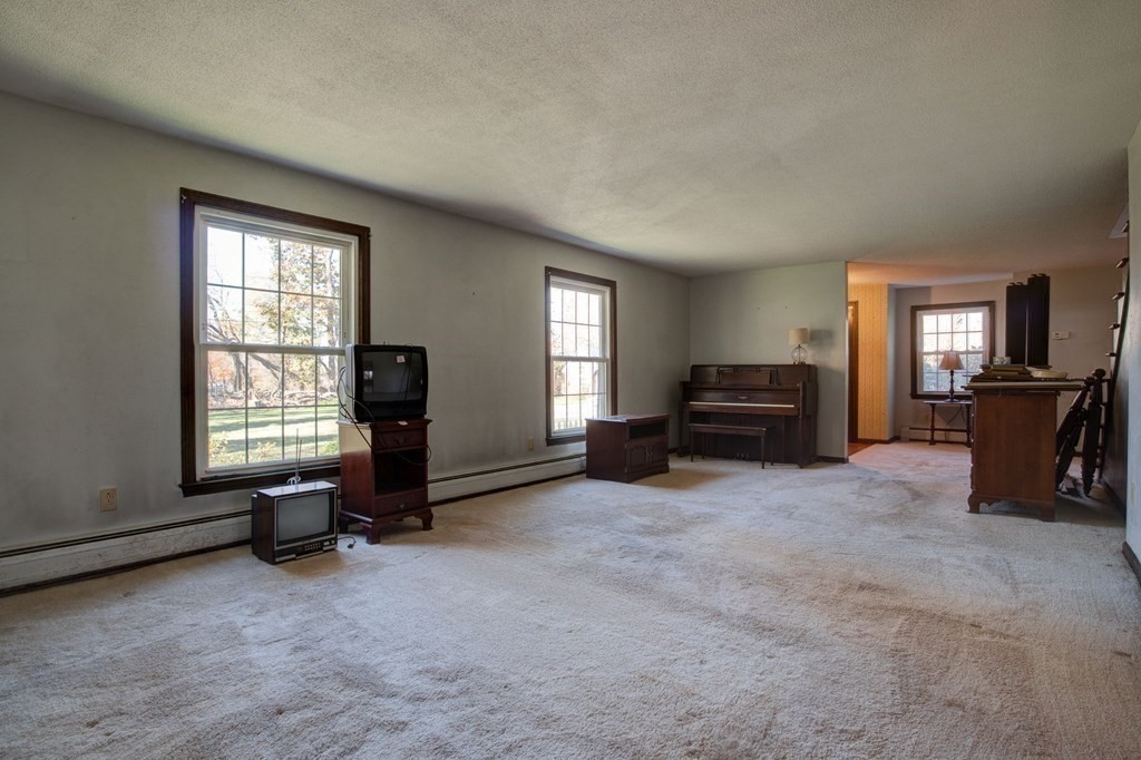 87 Fisherdick Road Ware, MA 01082 - Photo 9 of 30