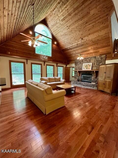 430 Whitaker Hollow Road Rocky Top, TN 37769 - Photo 3 of 33 Gallery Image 3