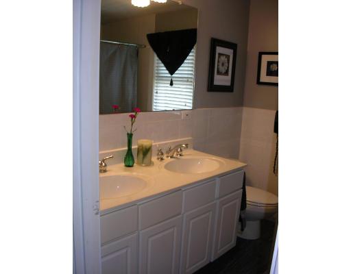 59 Hollywood Road Boston, MA 02132 - Photo 4 of 5 Gallery Image 4