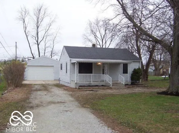 $1,600 | 4762 Walker Street, Greenwood, IN 46143