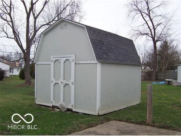 $1,600 | 4762 Walker Street, Greenwood, IN 46143