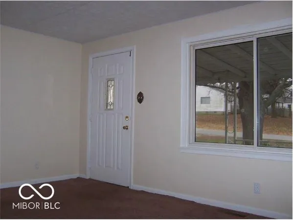 $1,600 | 4762 Walker Street, Greenwood, IN 46143