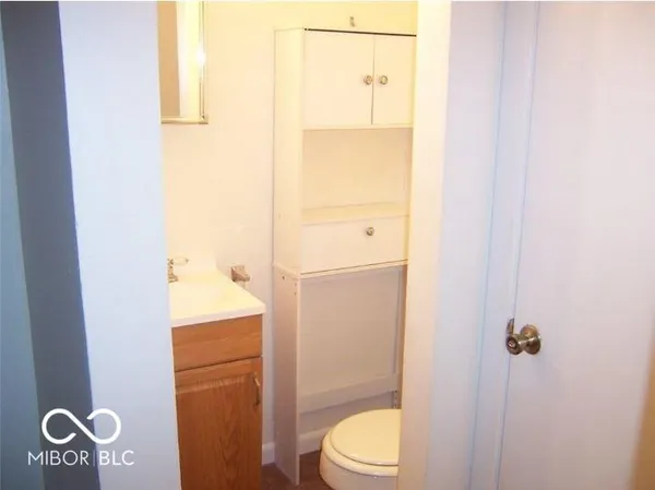 $1,400 | 4762 Walker Street, Greenwood, IN 46143