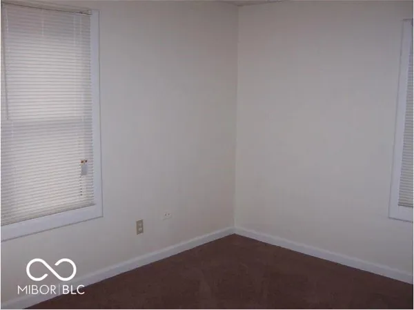 $1,600 | 4762 Walker Street, Greenwood, IN 46143