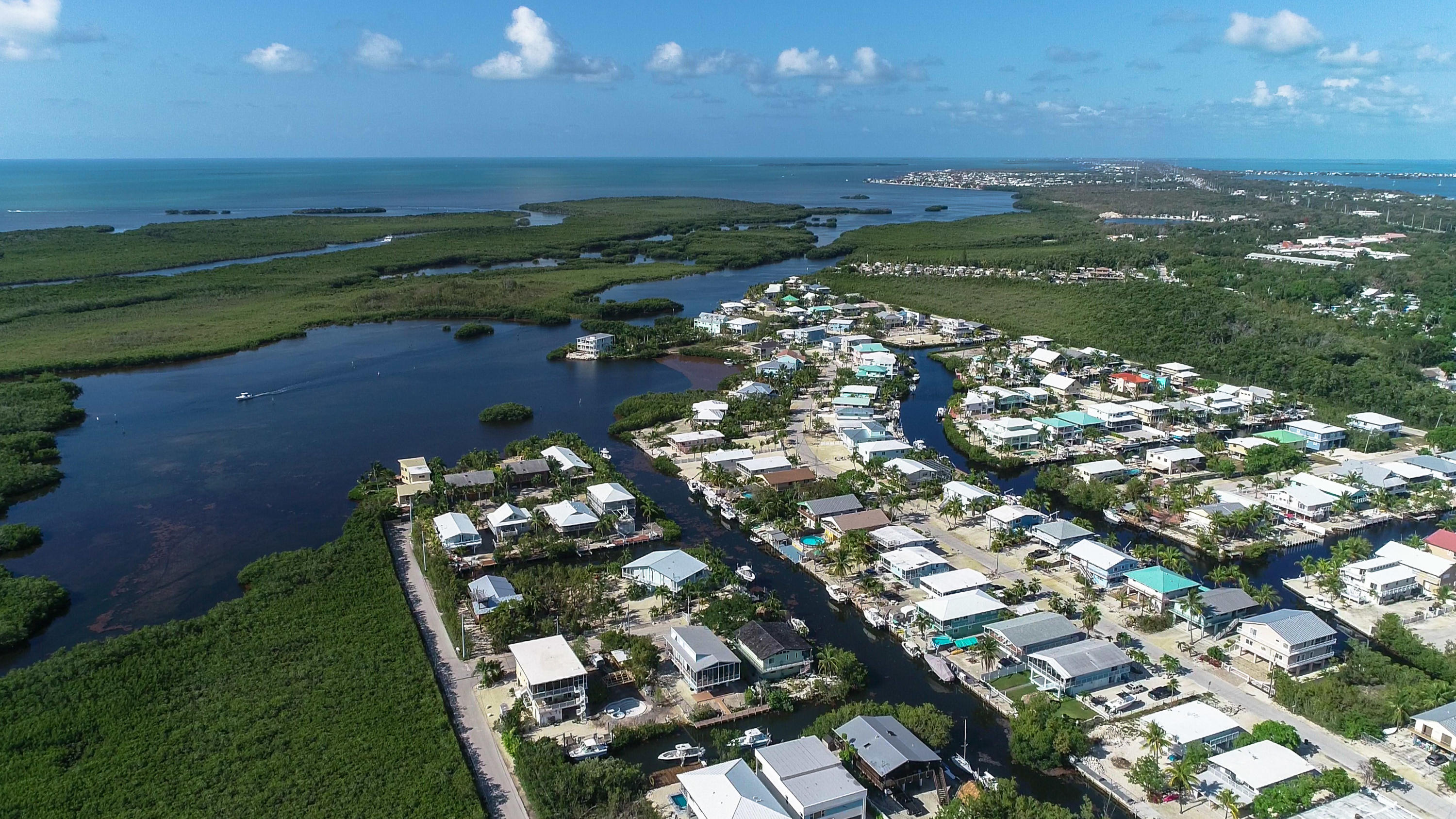 172 La Paloma Road Key Largo, FL 33037 - Photo 5 of 21 DJI_0005