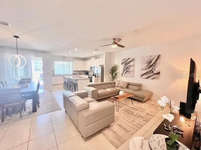 $3,295 | 2151 Cooper Bell Place, Kissimmee, FL 34747