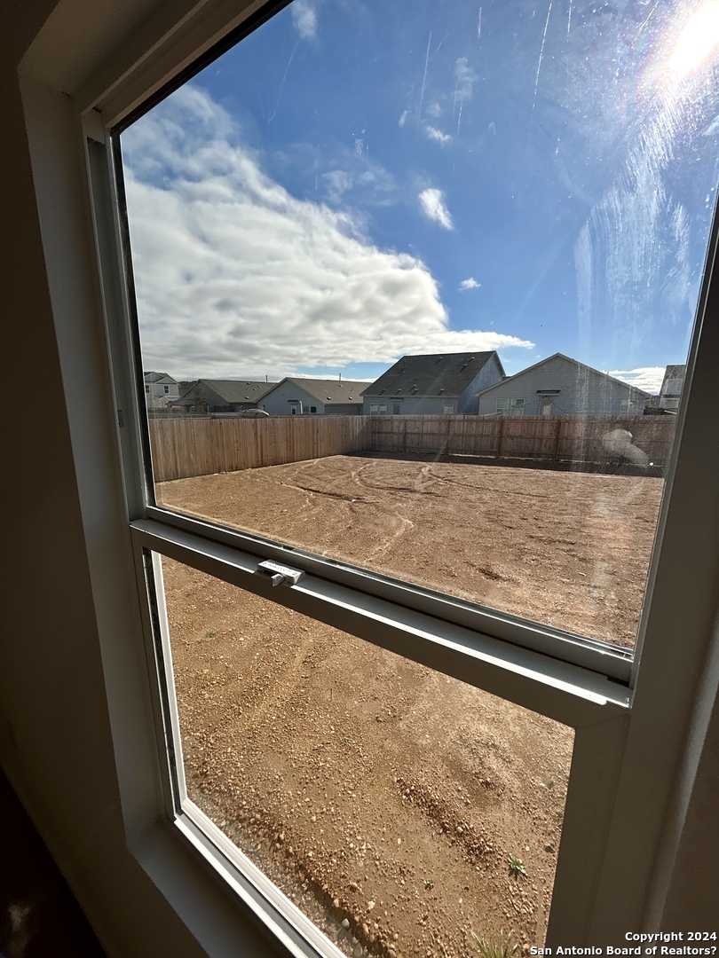 5974 Companion Loop Bulverde, TX 78163 - Photo 13 of 40