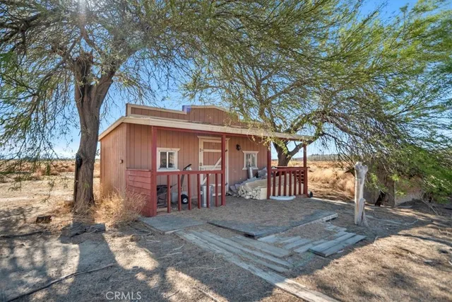 a picture of lake view with mountain view