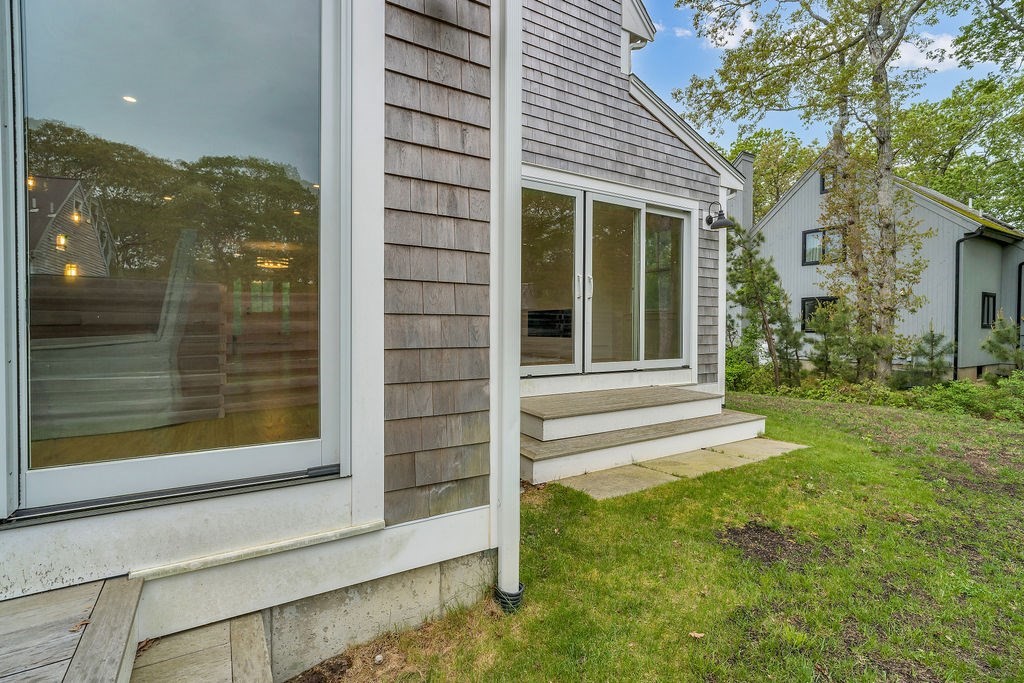 28 Grovedale Road Oak Bluffs, MA 02557 - Photo 38 of 40