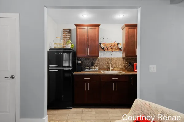 $655,000 | 4706 Sundial Drive Northeast, Grand Rapids, MI 49525