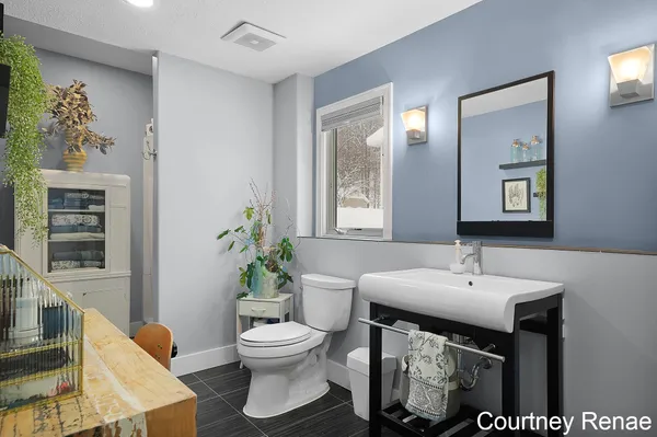 $655,000 | 4706 Sundial Drive Northeast, Grand Rapids, MI 49525