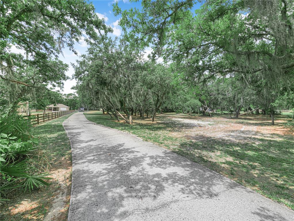 23 Oakwood Road Winter Haven, FL 33880 - Photo 35 of 54