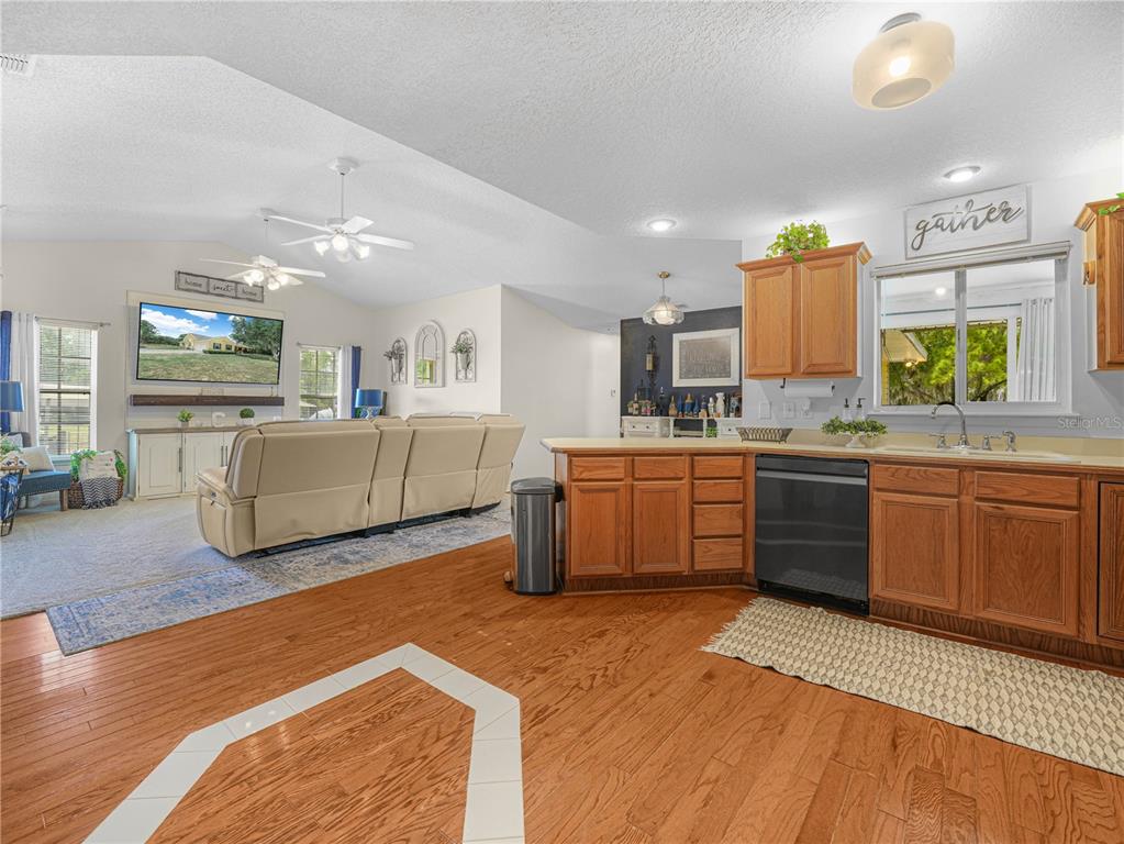 23 Oakwood Road Winter Haven, FL 33880 - Photo 5 of 54
