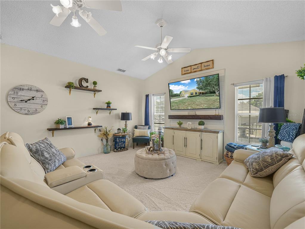 23 Oakwood Road Winter Haven, FL 33880 - Photo 8 of 54