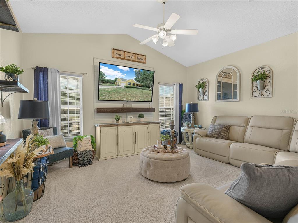 23 Oakwood Road Winter Haven, FL 33880 - Photo 9 of 54