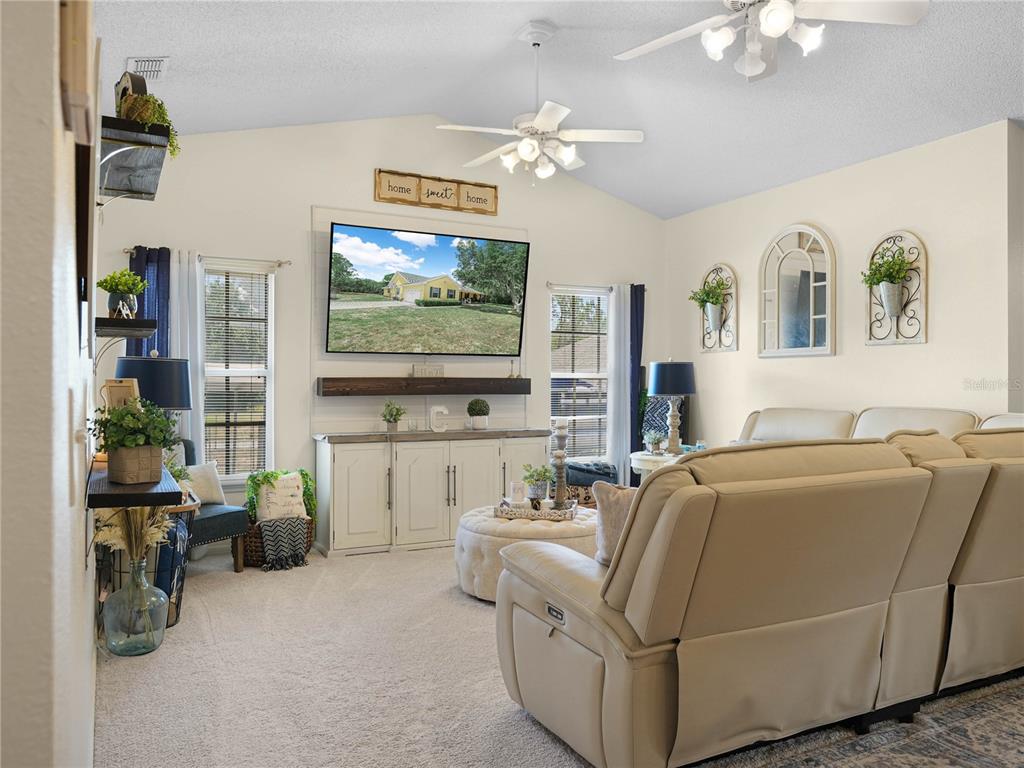 23 Oakwood Road Winter Haven, FL 33880 - Photo 10 of 54