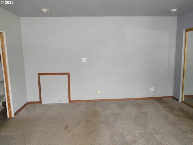 a view of empty room