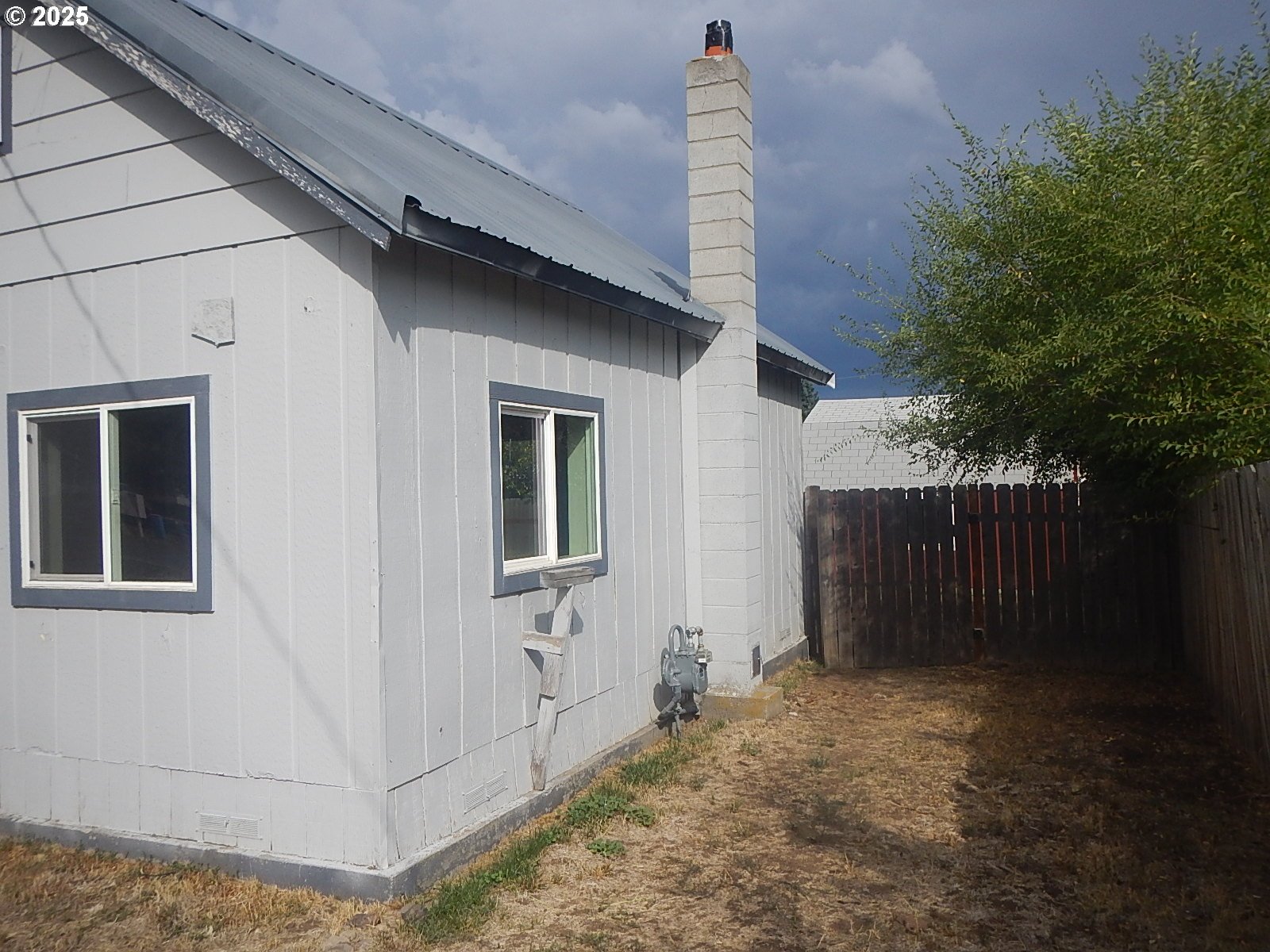 265 North 14th Avenue Elgin, OR 97827 - Photo 3 of 34