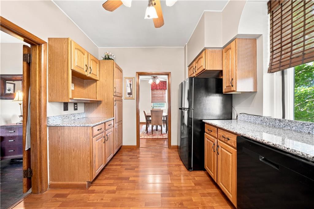 1329 Anderson Road Pittsburgh, PA 15209 - Photo 10 of 36 Gallery Image 10