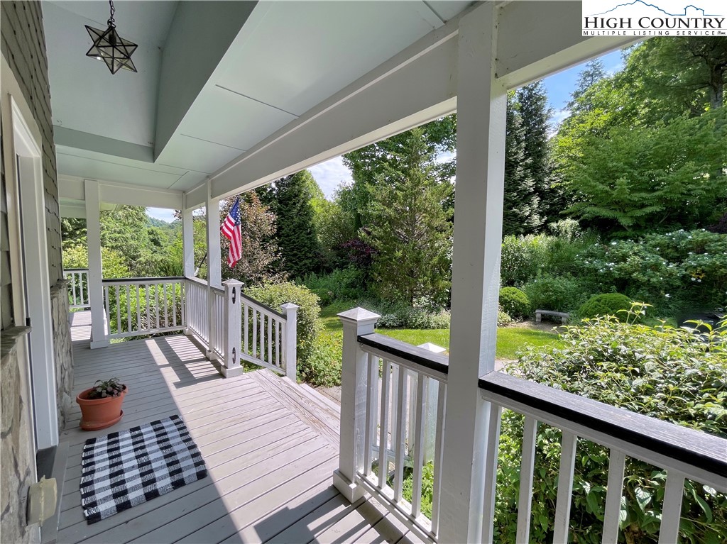 145 Farm Valley Lane Boone, NC 28607 - Photo 4 of 50 Gallery Image 4