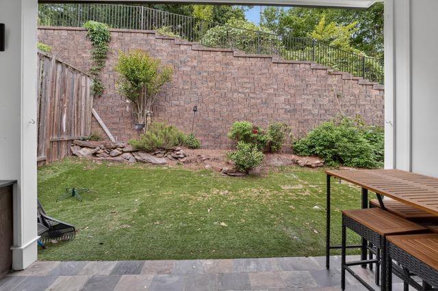 94 Oxbo Road Roswell, GA 30075 - Photo 34 of 69 Gallery Image 34