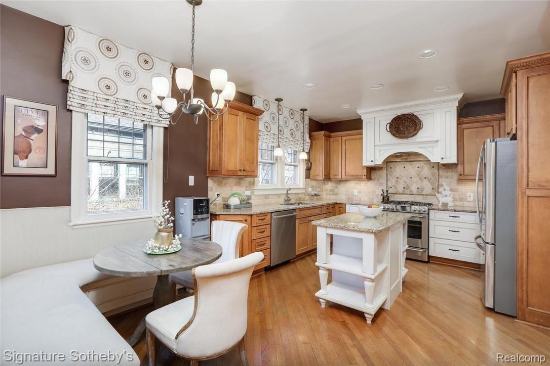 641 Washington Road Grosse Pointe, MI 48230 - Photo 12 of 44 641 Washington Rd Grosse-large-010-10-641 Washington Road Grosse-1500x1000-72dpi.jpg
