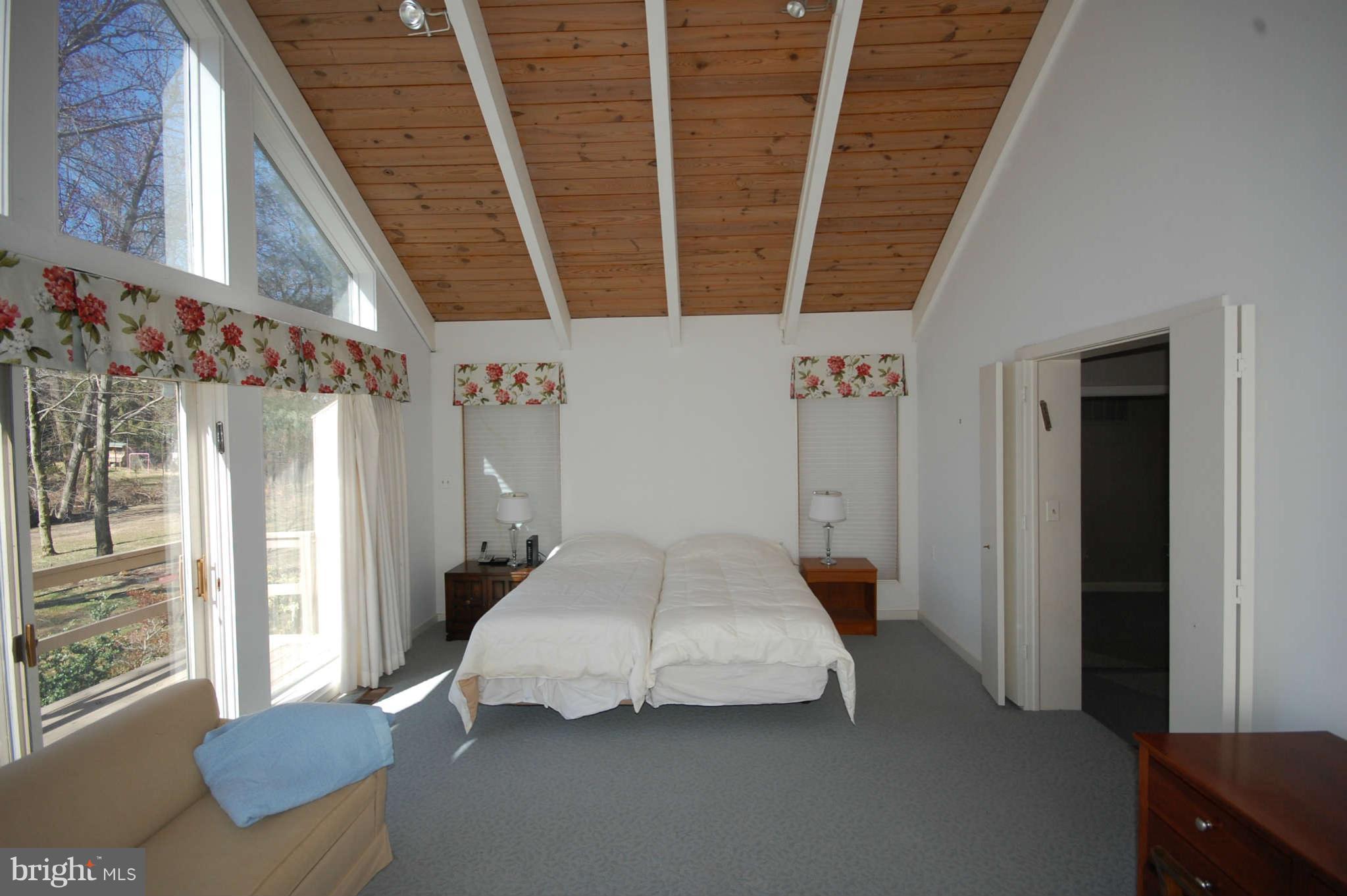 7802 Crossland Road Pikesville, MD 21208 - Photo 14 of 30 Bedroom (Master)