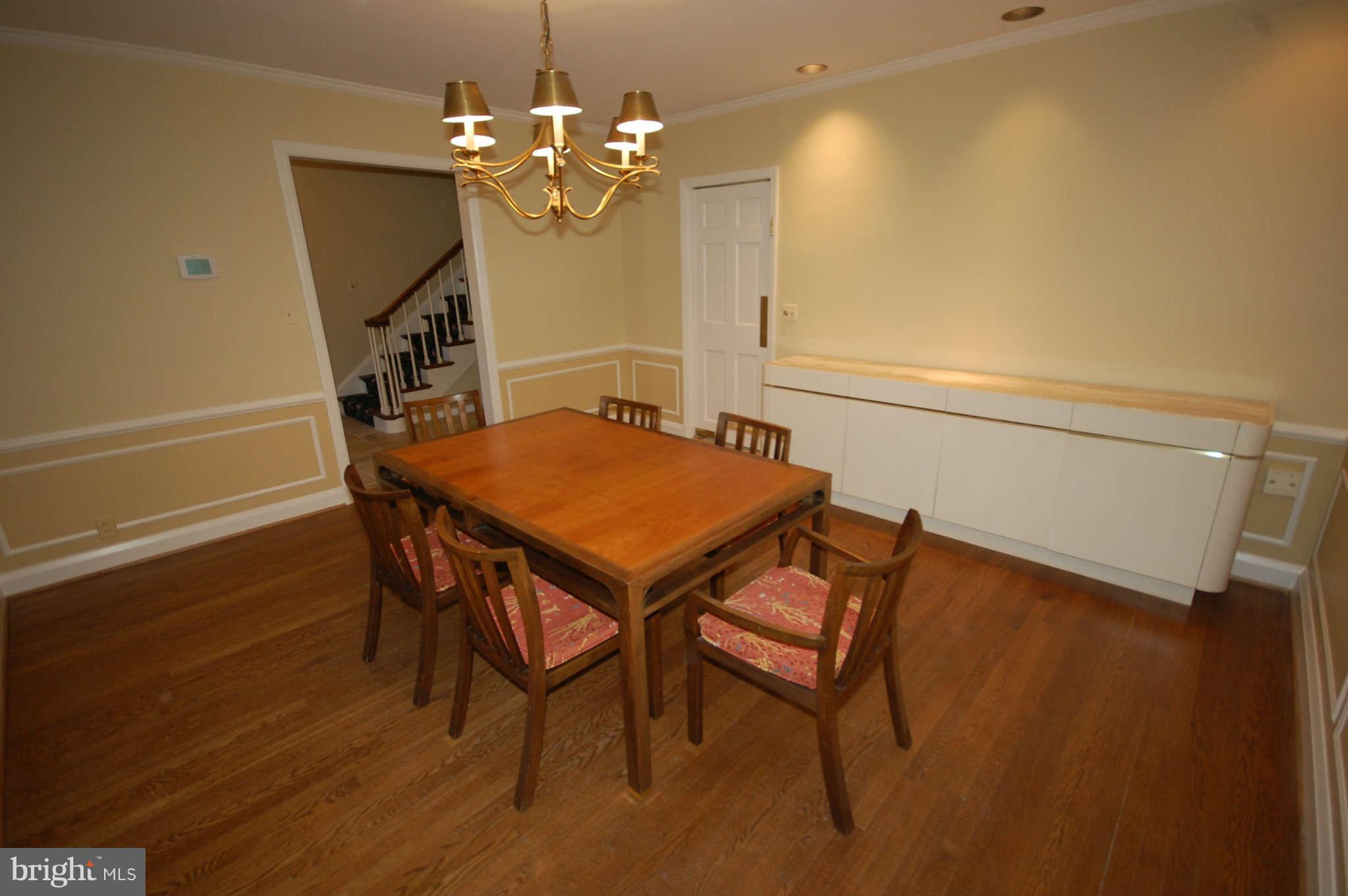 7802 Crossland Road Pikesville, MD 21208 - Photo 8 of 30 Dining Room