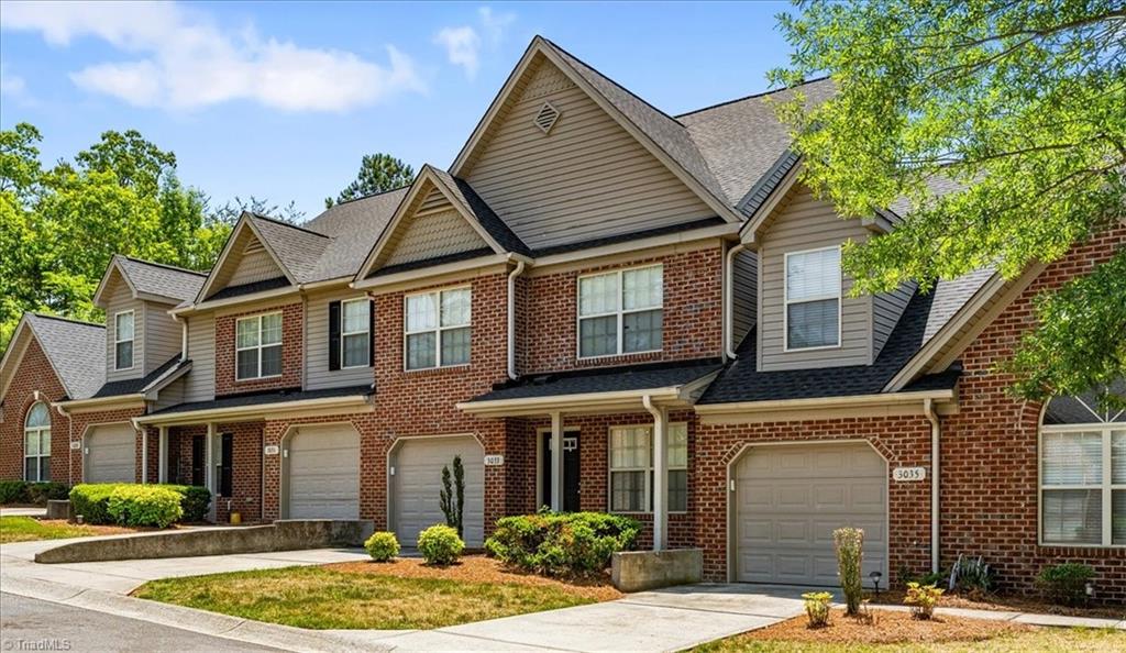 3033 Renaissance Parkway Jamestown, NC 27282 - Photo 3 of 32