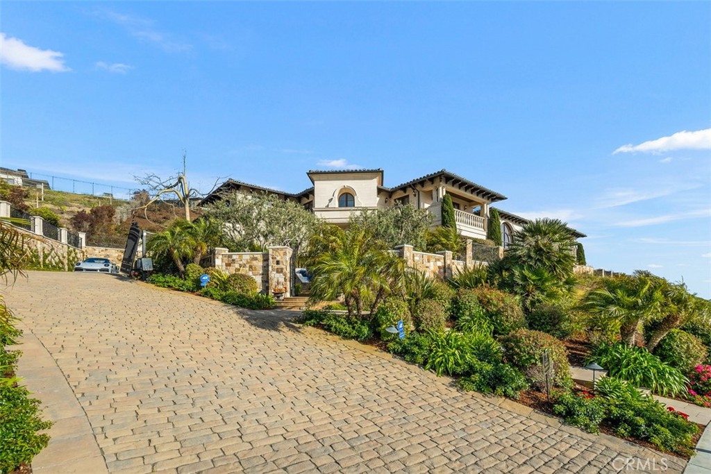 32040 Cape Point Drive Rancho Palos Verdes, CA 90275 - Photo 58 of 70 a view of a building