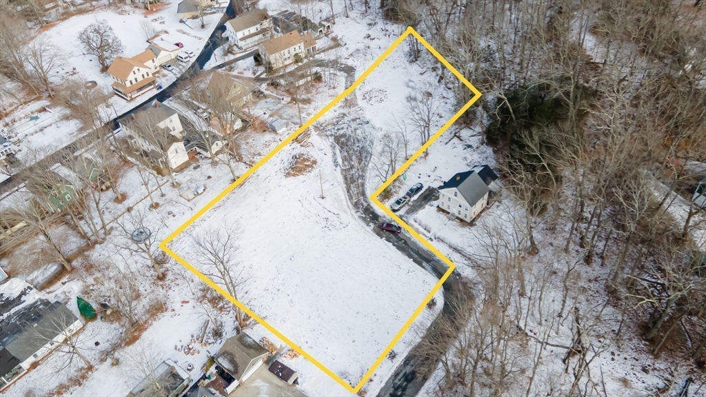 45 Auburn Place Athol, MA 01331 - Photo 3 of 15